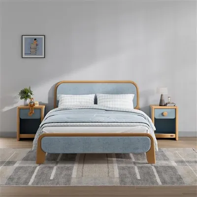 Dětská dřevěná postel