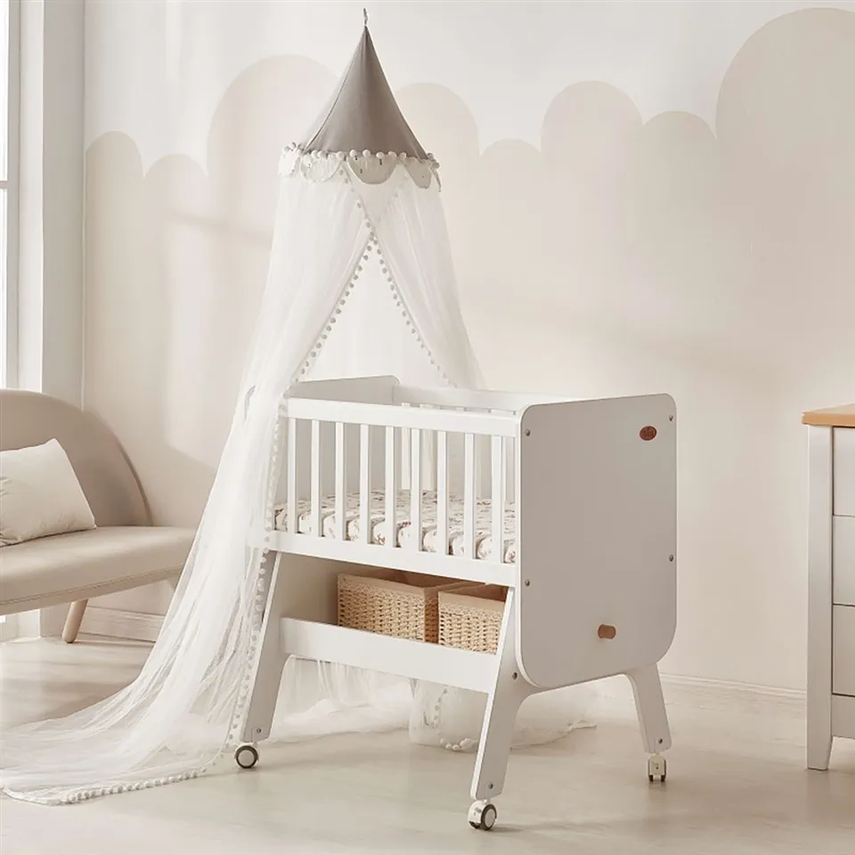 Dřevěná houpací kolébka